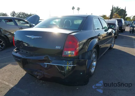 2005 Chrysler 300 Touring from USA, damaged, VIN 2C3JA53G75H152498